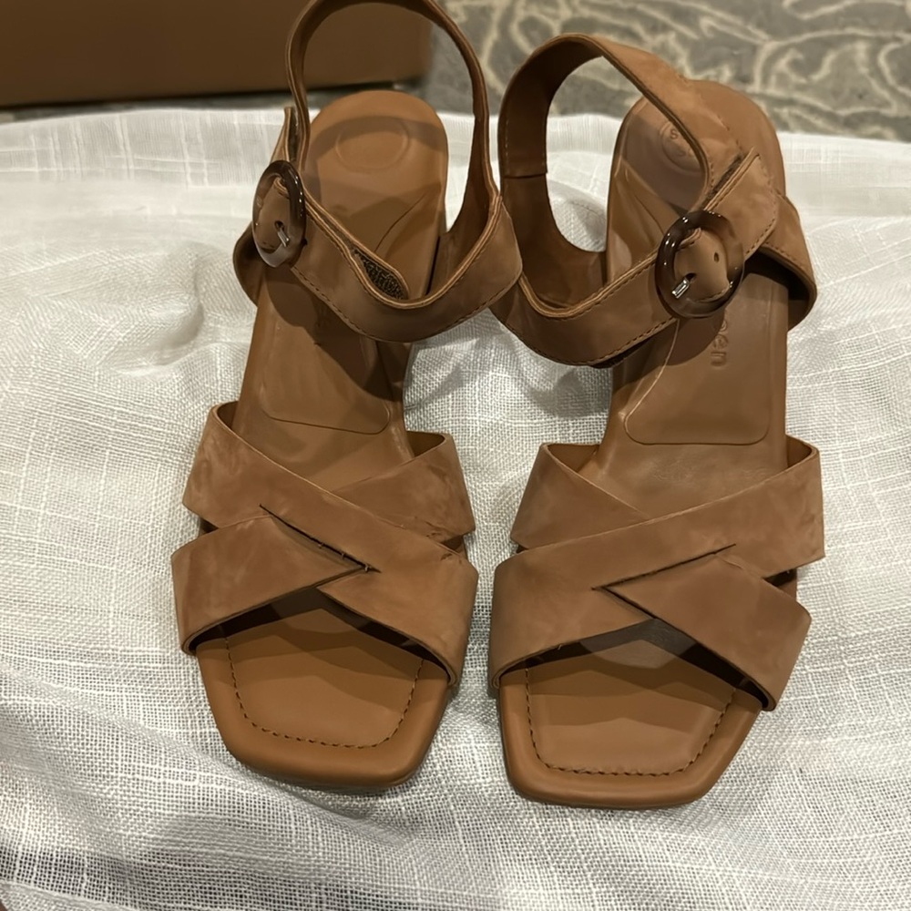 women sandals